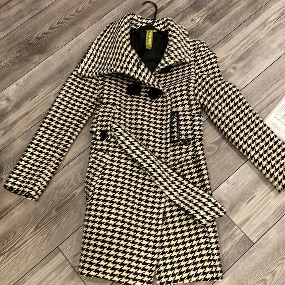 Small wool jacket - made by Soia & Kyo.